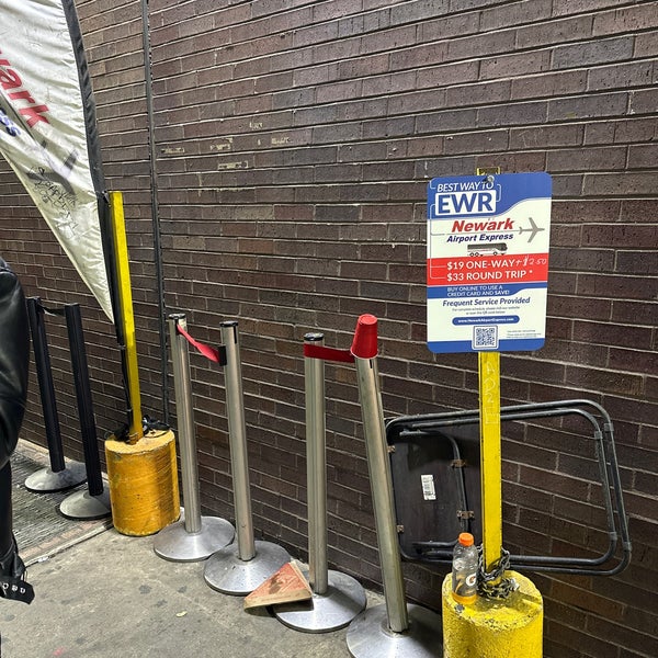 Coach USA Newark Liberty Bus Theater District 7 tips