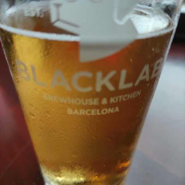Photo taken at Black Lab Brewhouse &amp; Kitchen by Carlos P. on 9/11/2021