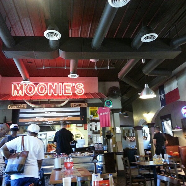 Photo taken at Moonie&#39;s Texas Barbeque by Jesse B. on 5/22/2014