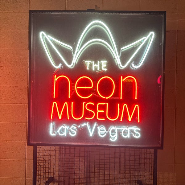 8/19/2023 tarihinde eRiKaziyaretçi tarafından The Neon Museum'de çekilen fotoğraf