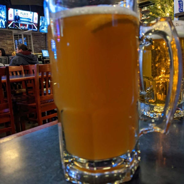 Photo taken at QB Sports Bar Grill Games by Christine K. on 11/24/2021