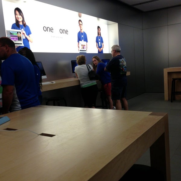 Photos at Apple Holyoke 17 tips from 1575 visitors