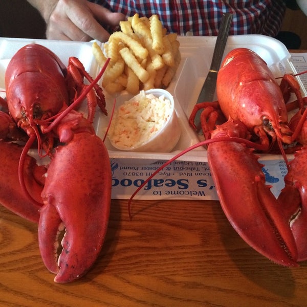 Foto tirada no(a) Ray&#39;s Seafood Restaurant por Joseph R. em 6/24/2014