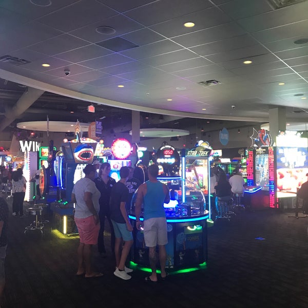 Photo taken at Dave &amp; Buster&#39;s by Ronald R. on 9/17/2017