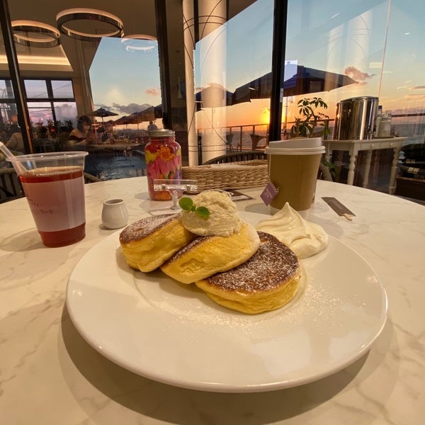 Photos At 幸せのパンケーキ 淡路島テラス Cafe In 淡路市