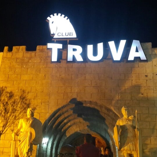 รูปภาพถ่ายที่ Truva Club โดย Kubra N. เมื่อ 7/30/2014