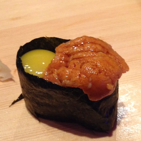 Tanoshi Sushi Upper East Side 111個のTips