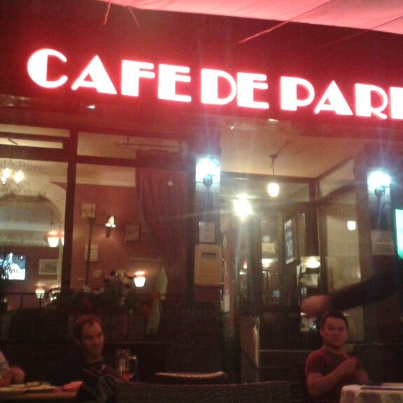 Photo prise au Cafe de Paris par Uba B. le8/21/2014