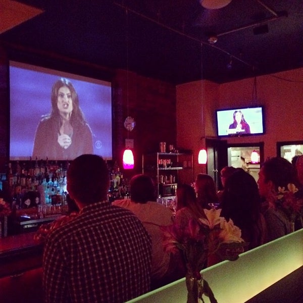 6/9/2014 tarihinde Xander H.ziyaretçi tarafından Tranquil Bar &amp; Bistro'de çekilen fotoğraf