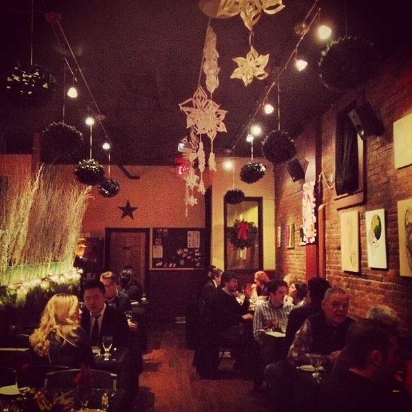 1/1/2013 tarihinde Xander H.ziyaretçi tarafından Tranquil Bar &amp; Bistro'de çekilen fotoğraf