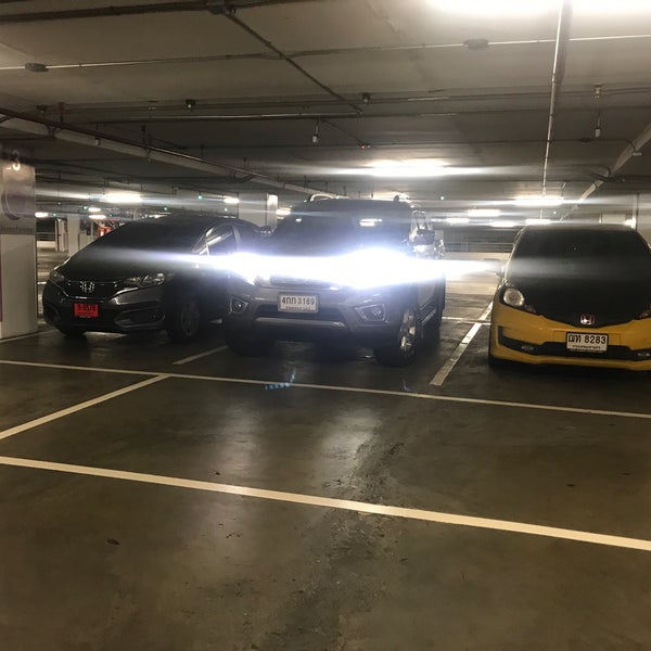 фото тени машины. 8. отель sun beach park & spa. отель sun beach park & spa. поселок манали индия.