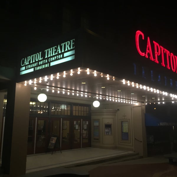รูปภาพถ่ายที่ Capitol Theatre โดย Gregory W. เมื่อ 8/20/2015