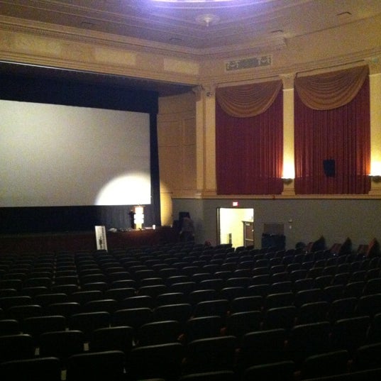 Foto tirada no(a) Capitol Theatre por Gregory W. em 11/27/2012