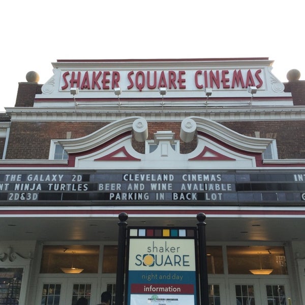 Foto tomada en Shaker Square Cinemas  por Gregory W. el 8/8/2014