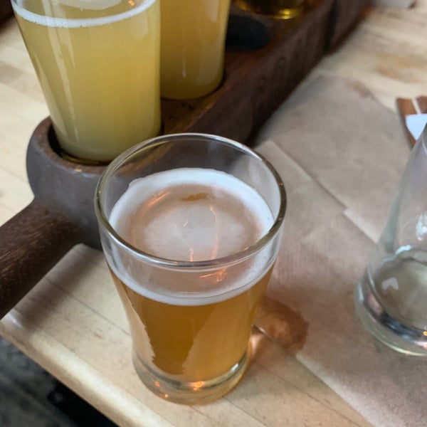 Das Foto wurde bei Craft Beer Market von John W. am 6/1/2019 aufgenommen