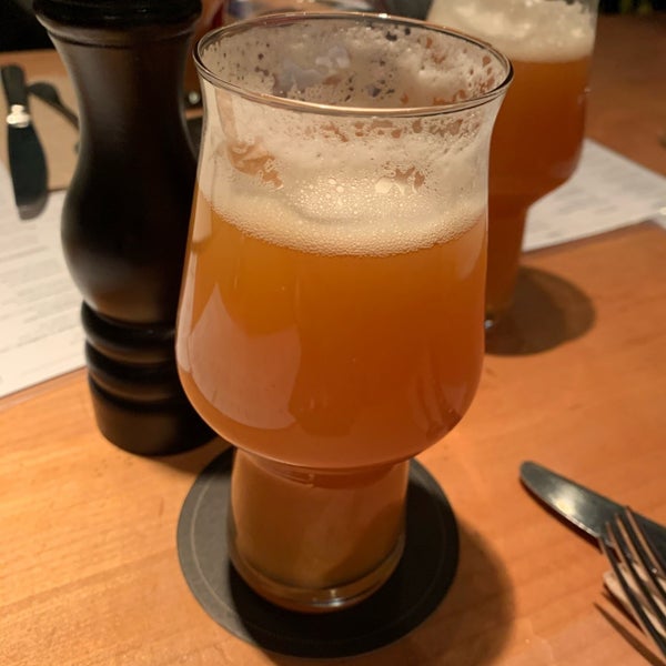 JOEY Mayfield West Edmonton 130 Mayfield Common Northwest