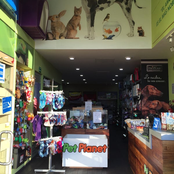 Pet Planet - Miguel Ángel de Quevedo 287 Loc. 7