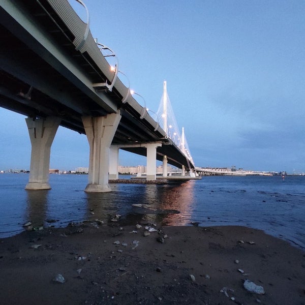 Мост через петровский фарватер