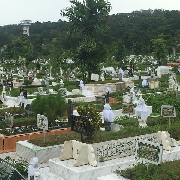 Muslim Cemetery N 1 13