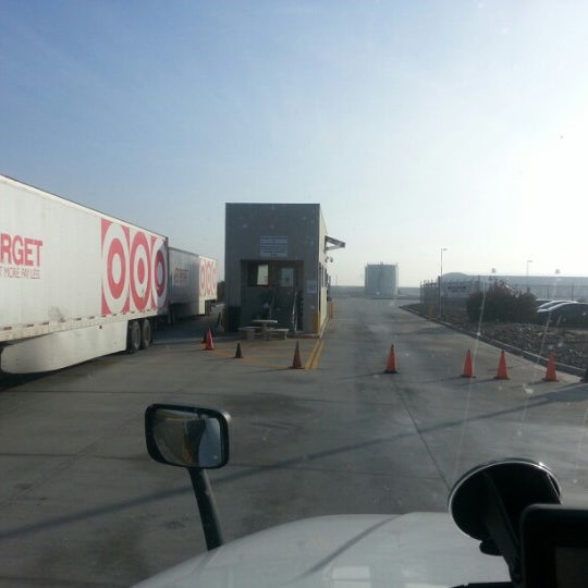 Target Distribution Center Structure
