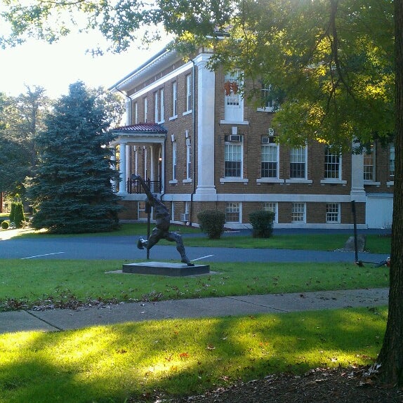 Cedar Crest College 100 College Dr