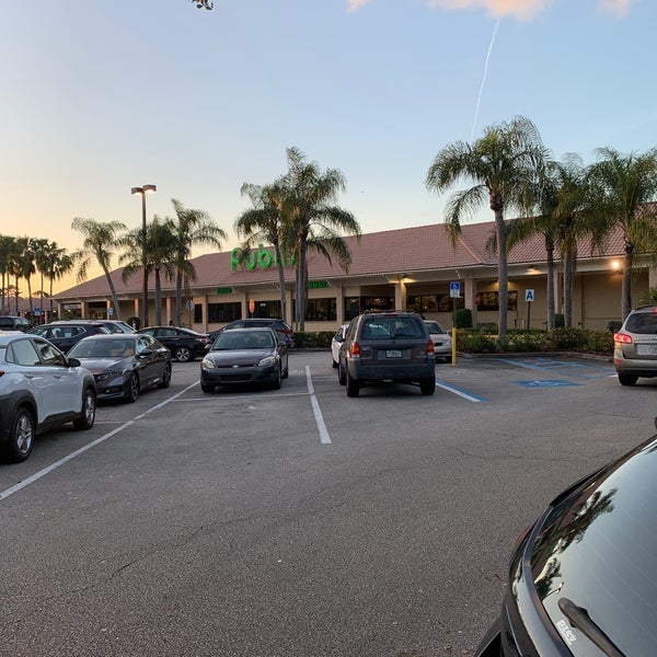 Publix Grocery Store in Boynton Beach