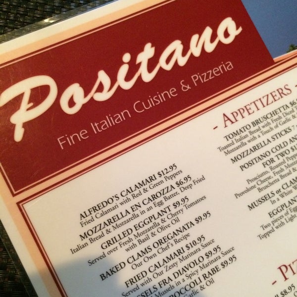 Снимок сделан в Positano Restaurant &amp; Pizzeria пользователем Mike V. 6/16/2014