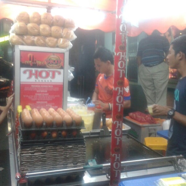 Hot Burger Fizo Omar Bangi Selangor