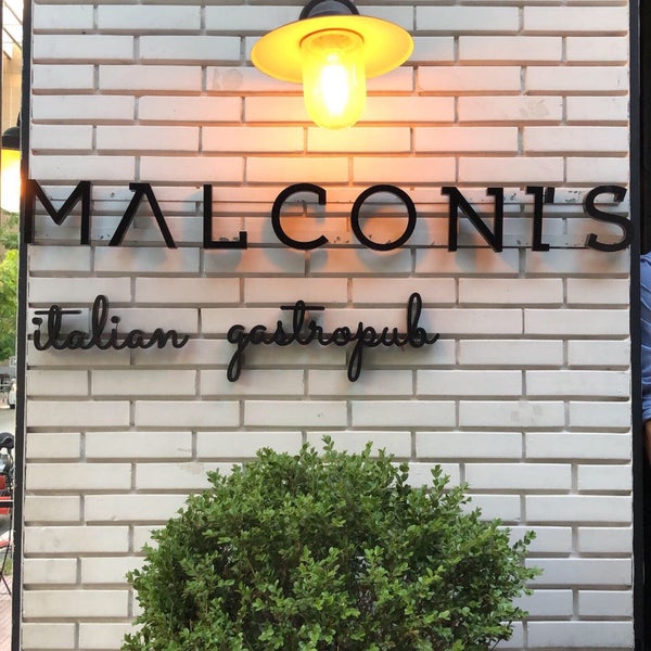 Photo taken at Malconi&#39;s by Raghad on 8/25/2019