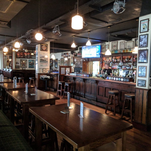 Photo taken at Kennedy&#39;s Irish Pub by Dan H. on 8/25/2018
