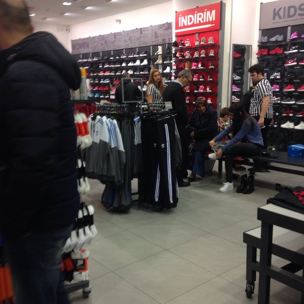 Photos At Foot Locker Kocatepe 3 Tips