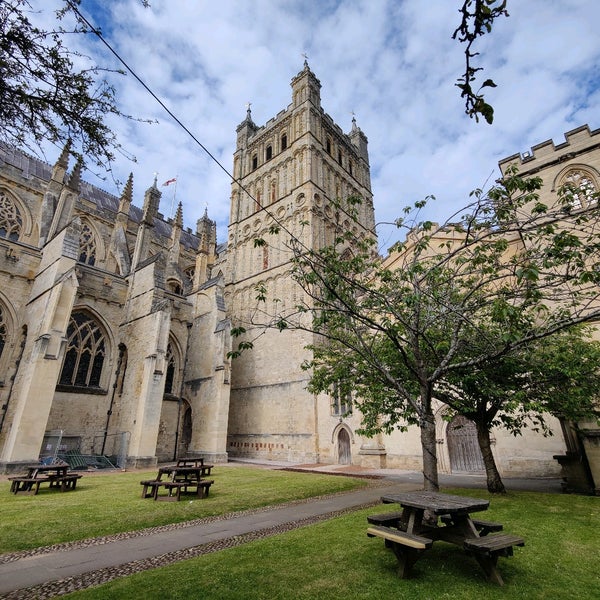 Foto diambil di Exeter Cathedral oleh Gabor M. pada 6/2/2022