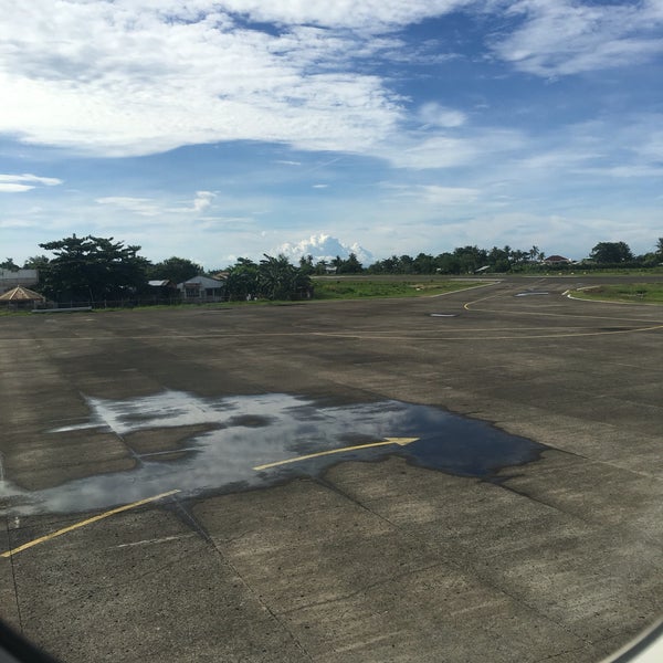 Photo taken at Roxas Airport (RXS) by bea on 7/28/2016
