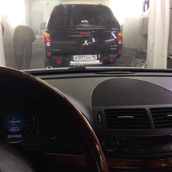 11/1/2015에 Viktor K.님이 Автомойка «Бегемот»에서 찍은 사진