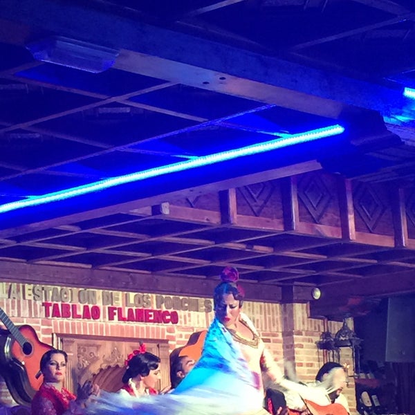 Das Foto wurde bei Las Tablas Tablao Flamenco von Beste İ. am 1/21/2015 aufgenommen