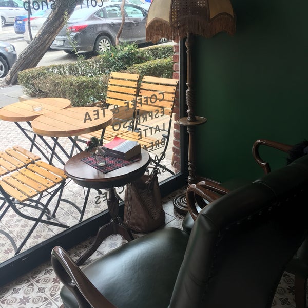 Foto scattata a Sloth Coffee Shop da 🌹Meriç🌹 il 2/15/2017