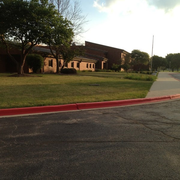 McCarty Elementary school Aurora, IL