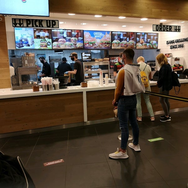 5/22/2020 tarihinde Karel M.ziyaretçi tarafından Burger King'de çekilen fotoğraf