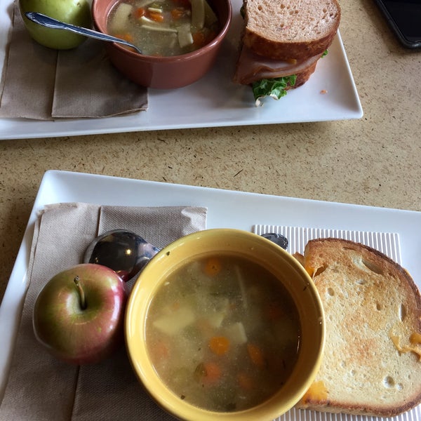 Panera Bread Bakery in Uptown