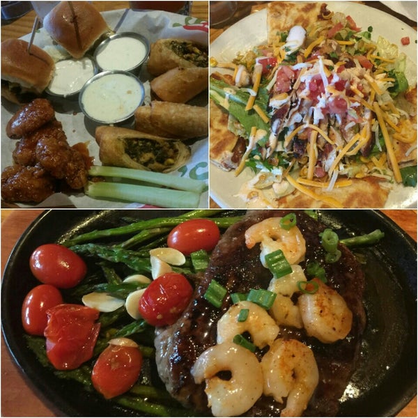 Photo taken at Chili&#39;s Grill &amp; Bar by Jen G. on 5/8/2016