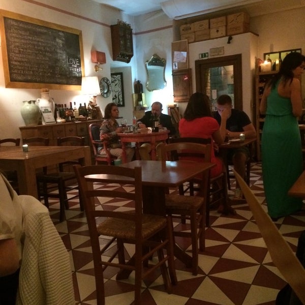 Das Foto wurde bei Club Culinario Toscano da Osvaldo von Valerio R. am 6/19/2014 aufgenommen
