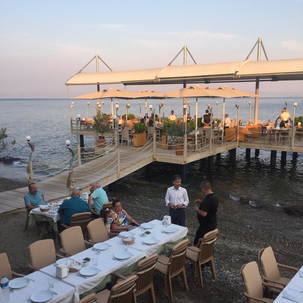 Photo taken at Hasanaki Balık Restaurant by Serkan S. on 7/13/2019