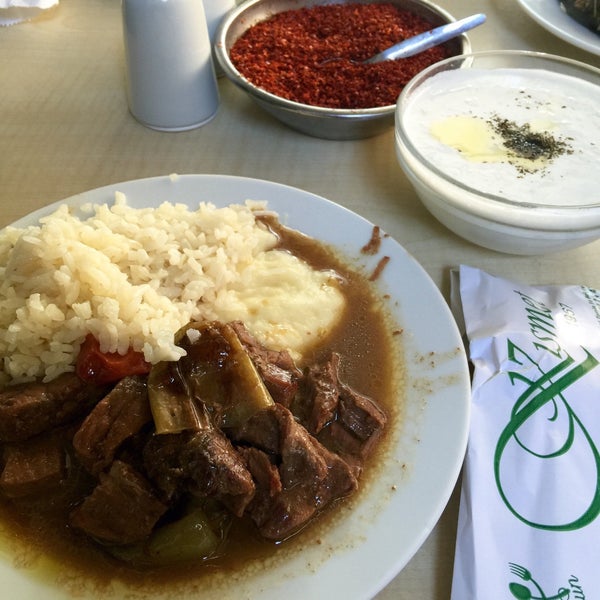 Kısmet Lokantası Urlalı Hasan Usta 2107 ziyaretçidan 106 tavsiye