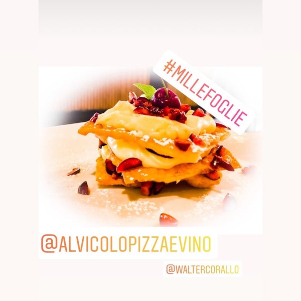 Снимок сделан в Al Vicolo Pizza &amp; Vino пользователем Al Vicolo P. 6/29/2020