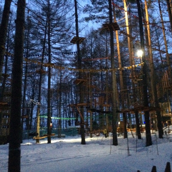 Foto scattata a Веревочный парк «Гамми» da Annet R. il 3/13/2019