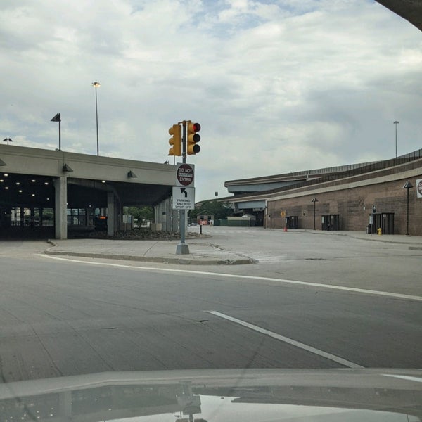 RTD Nine Mile Station Hafif Raylı Sistem İstasyonu