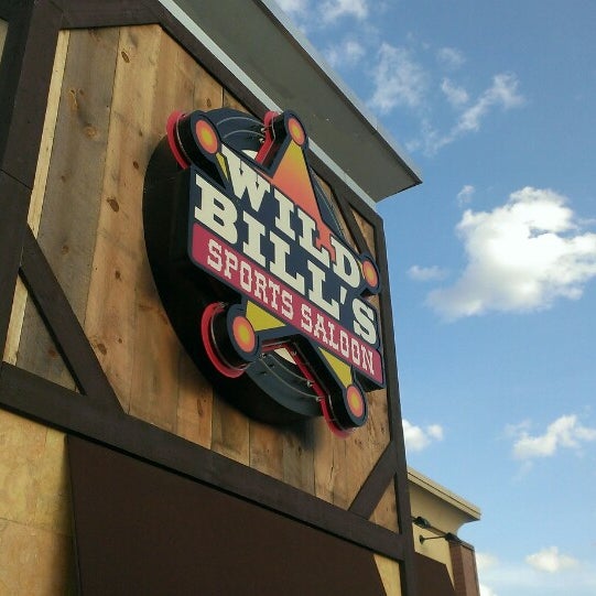 Photo taken at Wild Bills Sports Saloon by Baskin T. on 4/27/2013