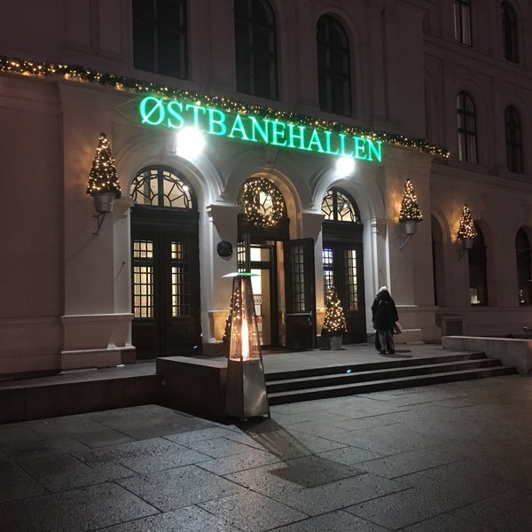 Foto diambil di Østbanehallen oleh Morten Werner F. pada 12/5/2017
