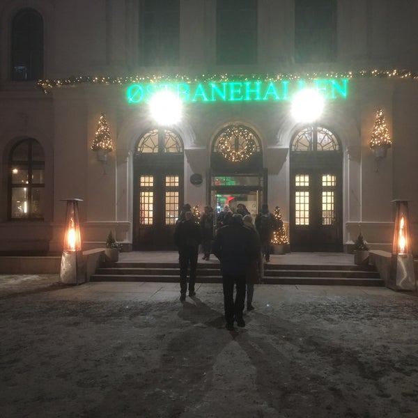 Foto diambil di Østbanehallen oleh Morten Werner F. pada 12/11/2018