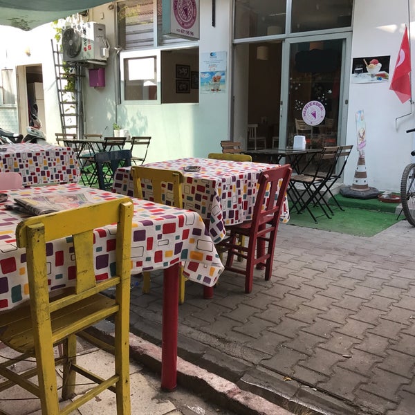Foto scattata a Cafe Renk da Songül Ö. il 9/11/2017